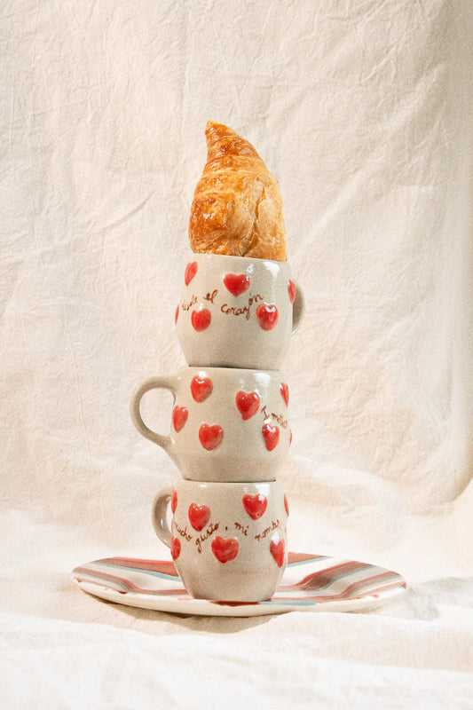 Mug Corazones "Mucho gusto, mi nombre es: MAMÁ"